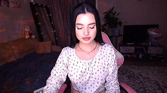   Malika   online show from February 20, 3:25 pm