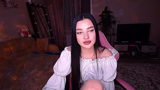   Malika   online show from March 19, 4:18 pm