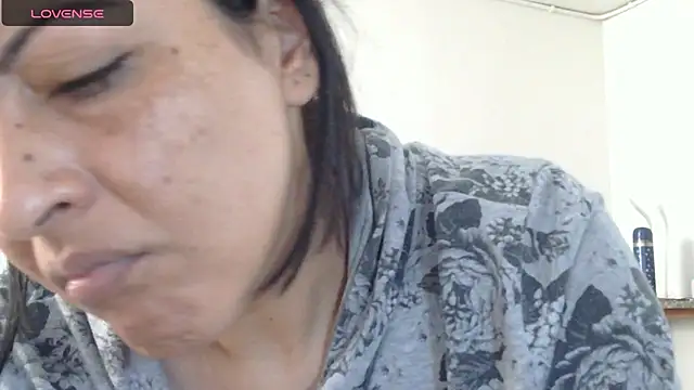 Snapshot of ErikaRika chatting on February 26, 6:15 pm ErikaRika online show from February 26, 6:15 pm