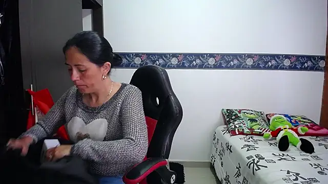 sharoon cheerry online show from December 2, 12:29 pm