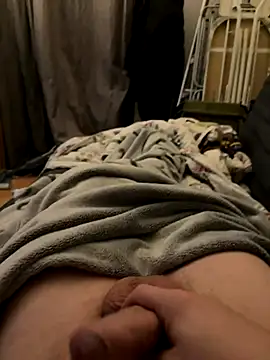 Snapshot of David19932908 chatting on December 14, 8:58 pm David19932908 online show from December 14, 8:58 pm