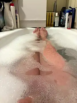 Snapshot of David19932908 chatting on November 25, 5:57 pm David19932908 online show from November 25, 5:57 pm