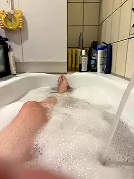 Snapshot of David19932908 chatting on November 3, 7:17 pm David19932908 online show from November 3, 7:17 pm