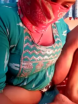 Snapshot of Bengali-boudi chatting on January 19, 5:39 pm Bengali-boudi online show from January 19, 5:39 pm