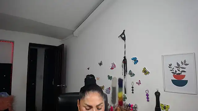 mature bigboobs10 online show from March 18, 4:15 am