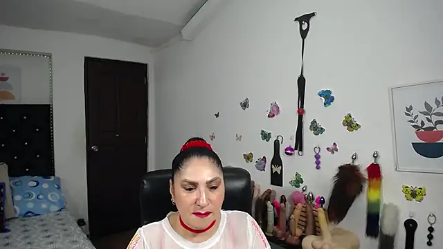 Snapshot of mature_bigboobs10 chatting on November 29, 4:01 am mature bigboobs10 online show from November 29, 4:01 am