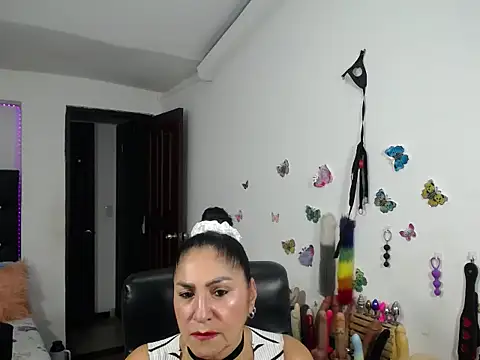 mature bigboobs10 online show from March 12, 3:45 am