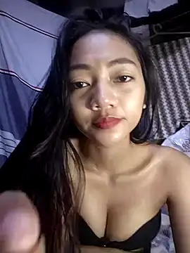 Snapshot of _slimangel4u chatting on December 4, 5:16 pm slimangel4u online show from December 4, 5:16 pm