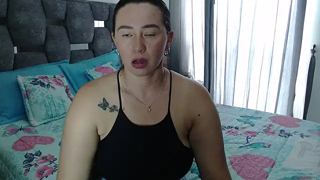 sara hott 1 online show from March 8, 7:17 pm