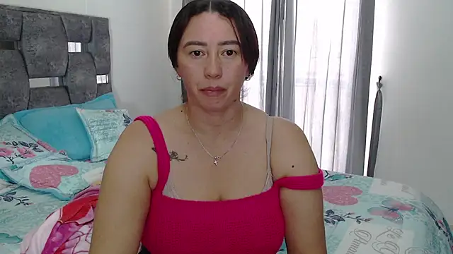 sara hott 1 online show from March 4, 6:37 pm