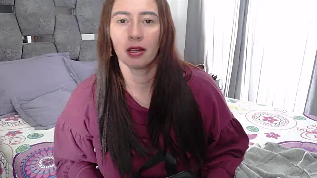 sara hott 1 online show from April 20, 6:53 pm