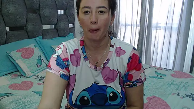 sara hott 1 online show from March 29, 1:02 pm