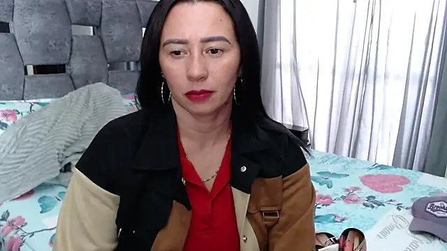 Snapshot of sara_hott_1 chatting on September 26, 8:05 pm sara hott 1 online show from September 26, 8:05 pm