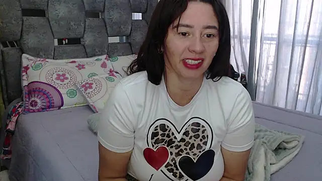 sara hott 1 online show from February 9, 12:36 pm