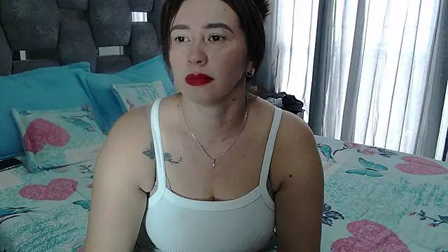 sara hott 1 online show from March 11, 3:06 pm