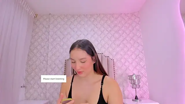 Pia Johnson  online show from January 18, 11:35 am