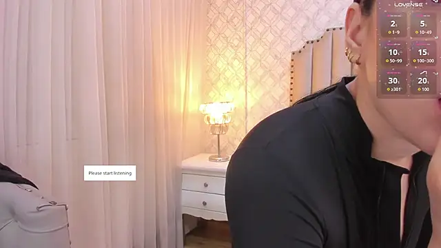 Pia Johnson  online show from April 2, 11:06 am