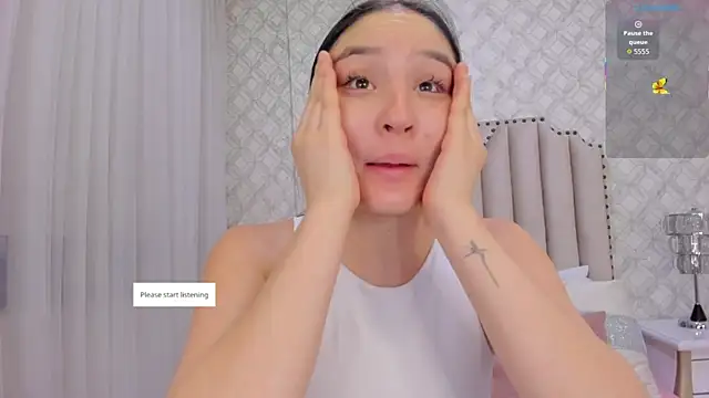 Pia Johnson  online show from January 15, 11:13 am