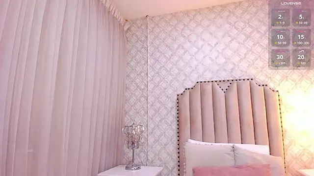 Snapshot of Pia_Johnson_ chatting on September 28, 11:39 am Pia Johnson online show from September 28, 11:39 am