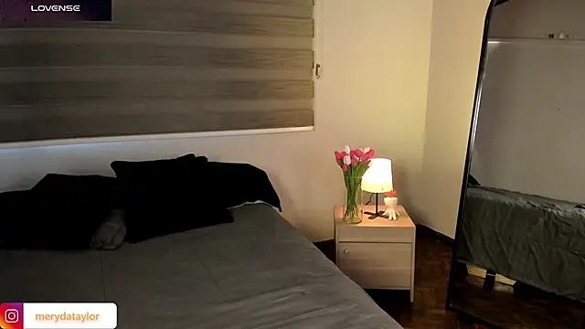 MERIDA TAYLOR online show from February 28, 1:22 pm