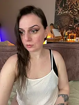 hades4ness online show from April 2, 1:18 pm