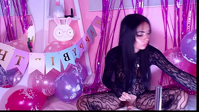 Sweet Susie  online show from November 18, 8:56 pm