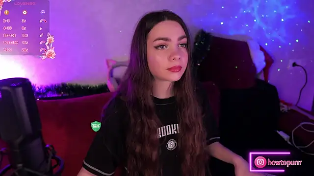 Snapshot of How2Meow chatting on January 26, 4:51 pm How2Meow online show from January 26, 4:51 pm