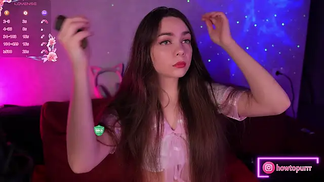 Snapshot of How2Meow chatting on March 10, 5:29 pm How2Meow online show from March 10, 5:29 pm