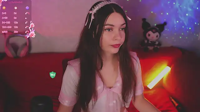 Snapshot of How2Meow chatting on October 6, 5:24 pm How2Meow online show from October 6, 5:24 pm