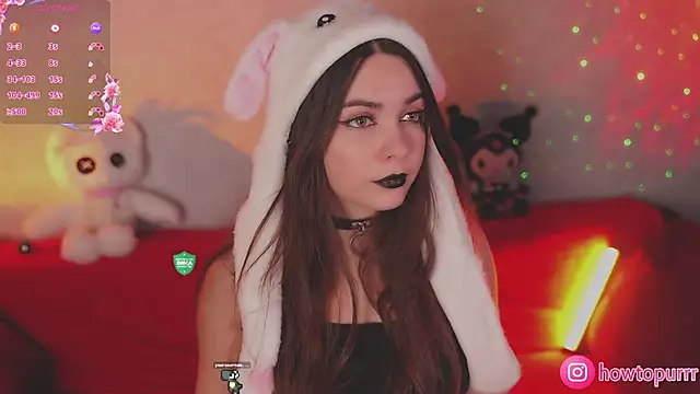 Snapshot of How2Meow chatting on October 14, 5:02 pm How2Meow online show from October 14, 5:02 pm