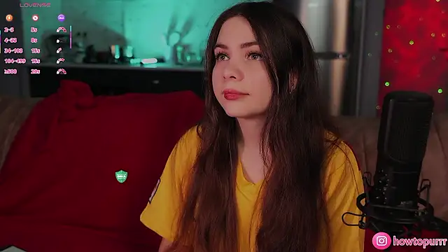 How2Meow online show from February 19, 5:10 pm