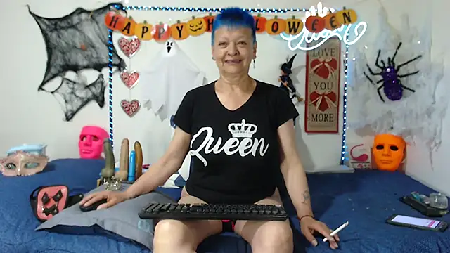 loquitaqueen011 online show from October 26, 3:23 pm