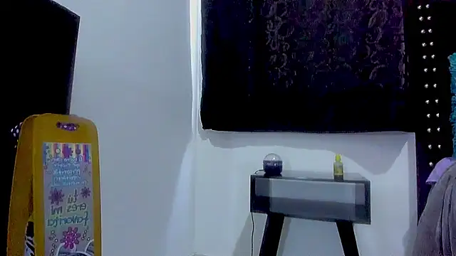 amareto queen online show from September 25, 9:43 pm