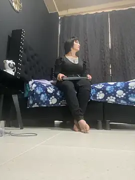 amareto queen online show from April 6, 10:22 pm