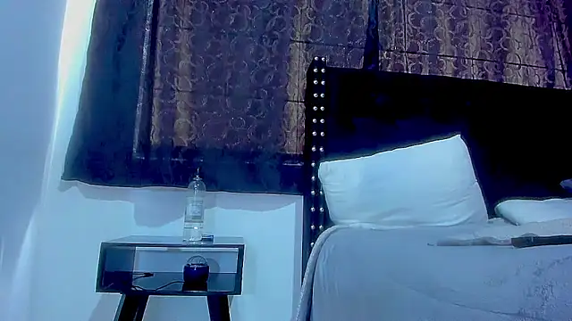 amareto queen online show from September 10, 9:14 pm