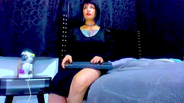 amareto queen online show from February 10, 11:04 pm