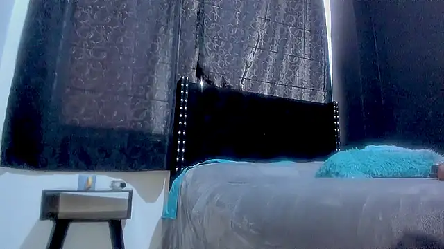 amareto queen online show from October 4, 7:37 pm