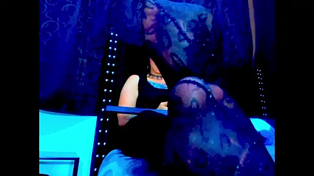 amareto queen online show from March 6, 9:32 pm