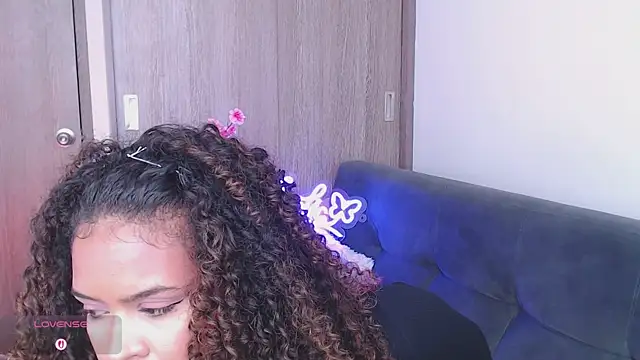 Amelia bss online show from November 15, 2:10 pm