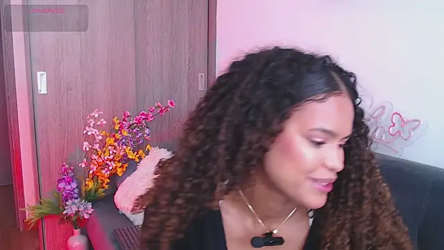 Amelia bss online show from September 18, 1:47 pm