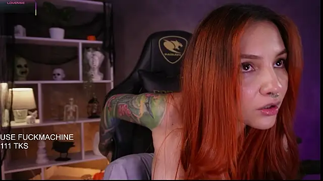 Snapshot of RedJasmine_ chatting on October 21, 4:50 pm RedJasmine online show from October 21, 4:50 pm