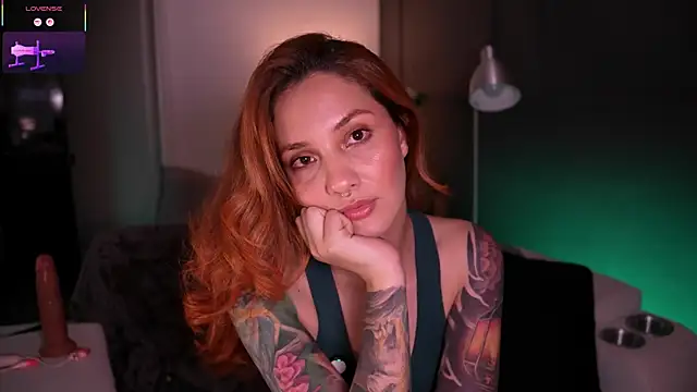 Snapshot of RedJasmine_ chatting on May 25, 11:25 pm RedJasmine online show from May 25, 11:25 pm