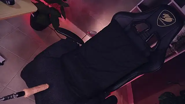 Snapshot of kitty_pruu chatting on September 14, 9:48 pm kitty pruu online show from September 14, 9:48 pm