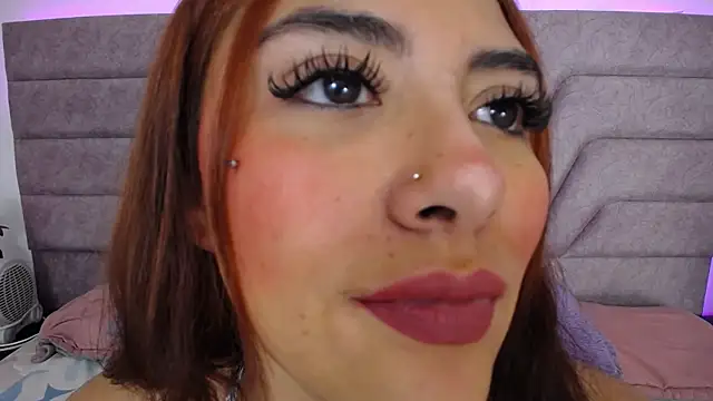 Jessica-Kraftt online show from April 11, 1:02 am