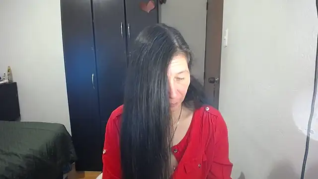 latin49 online show from April 13, 3:32 am