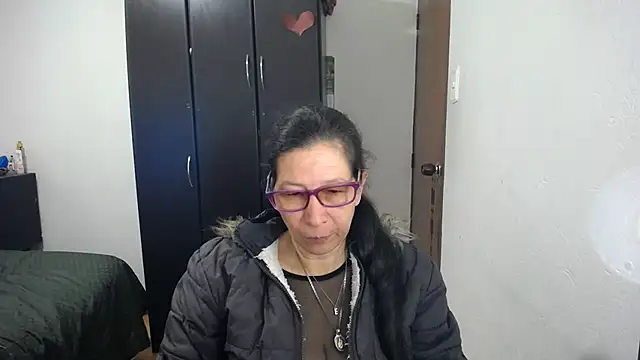 latin49 online show from March 28, 5:08 am