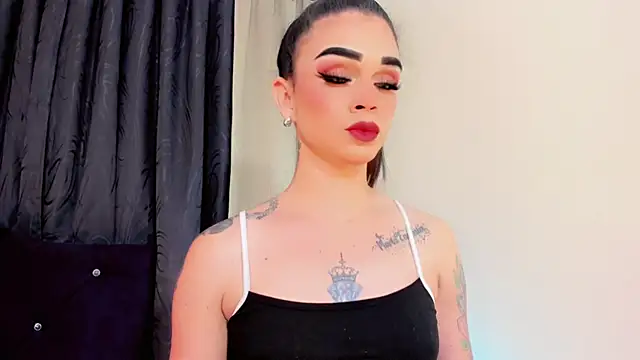 Snapshot of lesly_xx chatting on October 23, 3:16 am lesly xx online show from October 23, 3:16 am