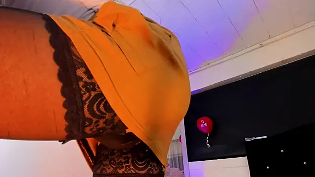 lesly xx online show from February 20, 3:34 am