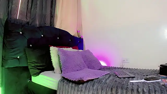 lesly xx online show from March 26, 7:34 pm