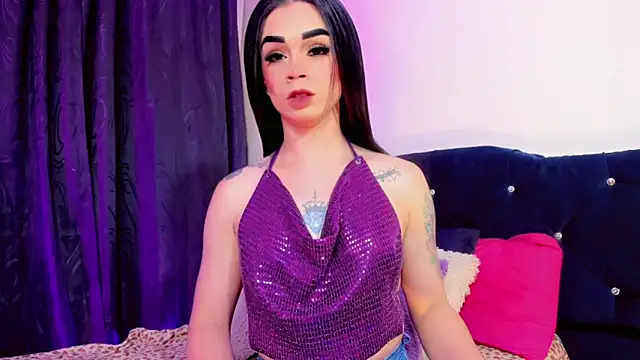 Snapshot of lesly_xx chatting on November 8, 3:10 am lesly xx online show from November 8, 3:10 am